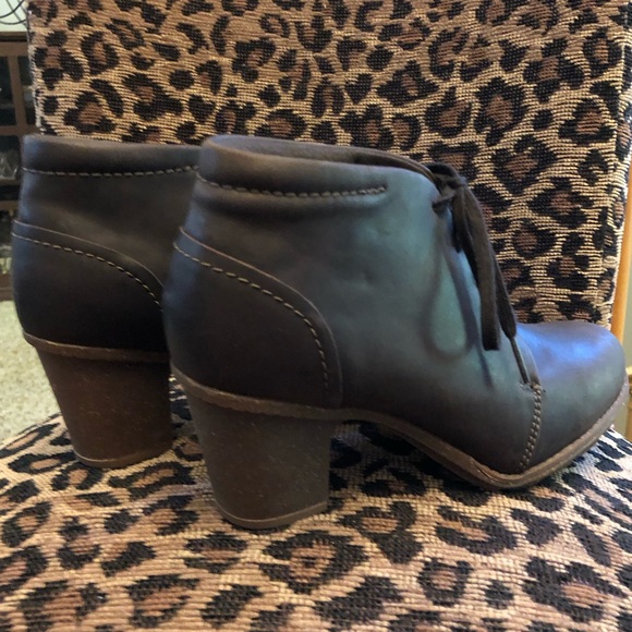 NWOT Clarks Women's Sashlin Sue Ankle Bootie - 8.5M - Picture 7 of 10